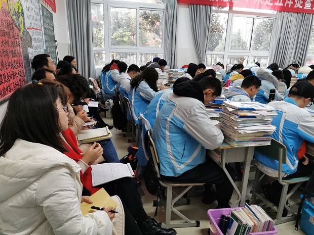 杨永琴1.jpg