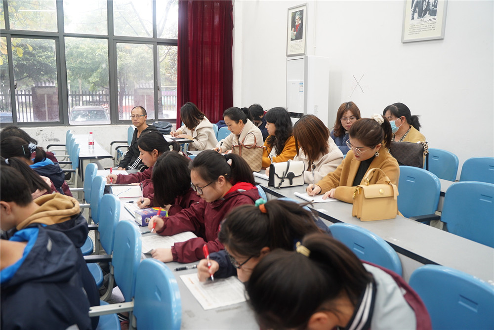 微信图片_20201102172846.jpg 微信图片_20201102172846.jpg