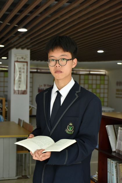 雅安中学高2021级1班  吴向东-1.jpg