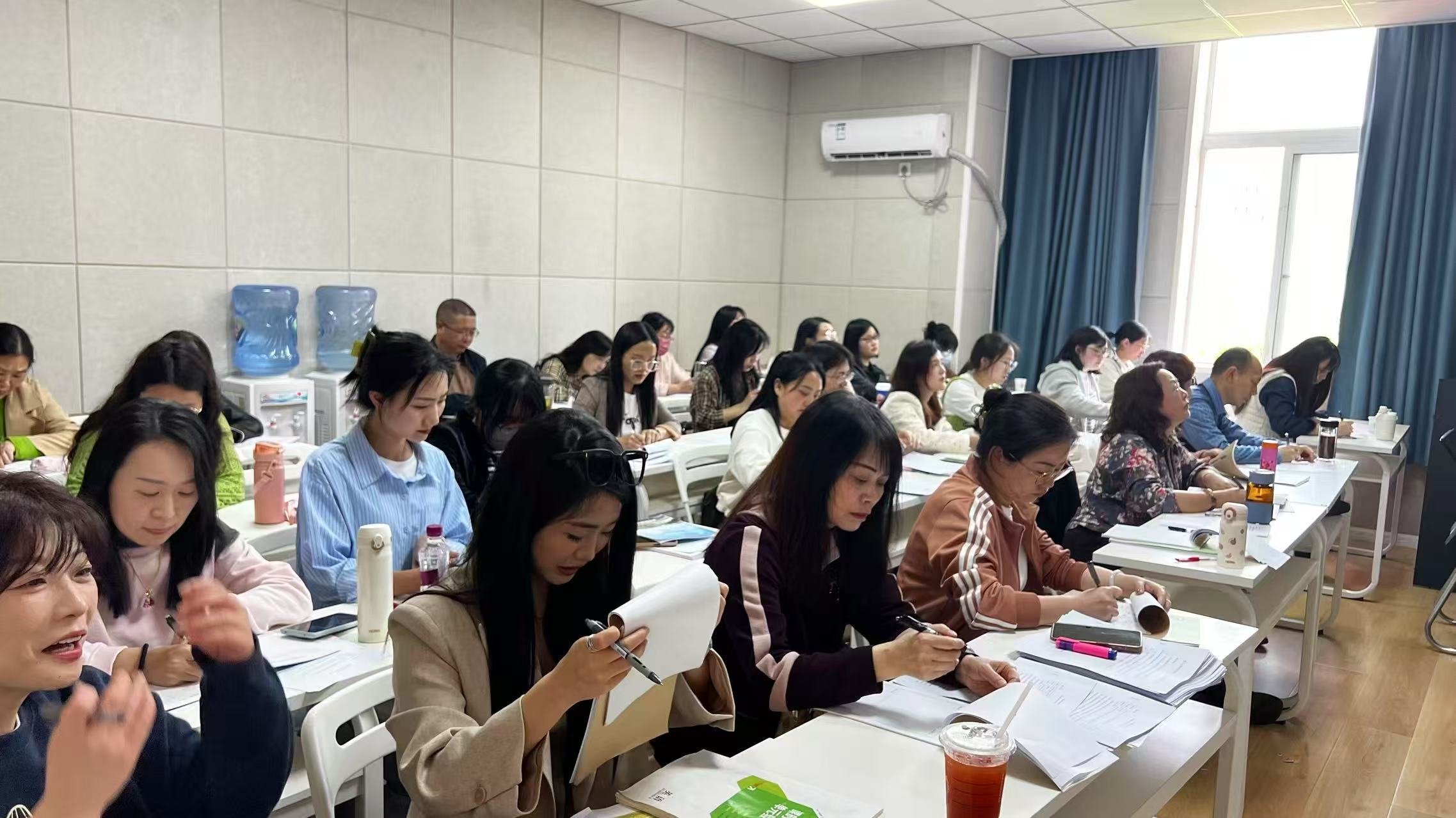 微信图片_20250412163348.jpg 微信图片_20250412163348.jpg